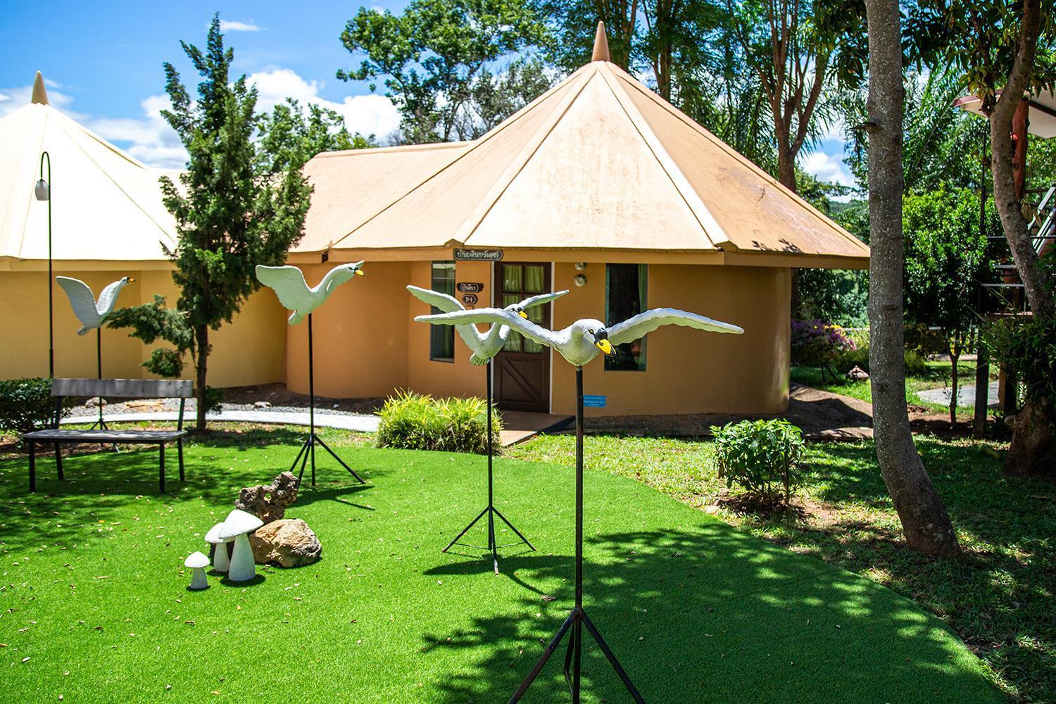 Yoko River Kwai Resort Ban Huai Maenam Noi Екстериор снимка
