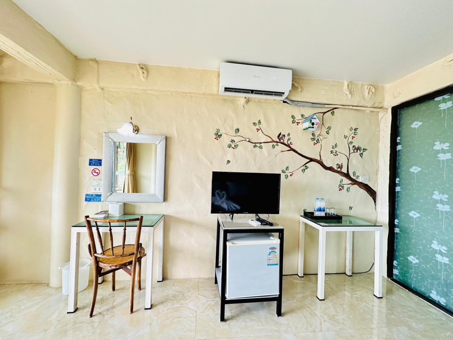 Yoko River Kwai Resort Ban Huai Maenam Noi Екстериор снимка